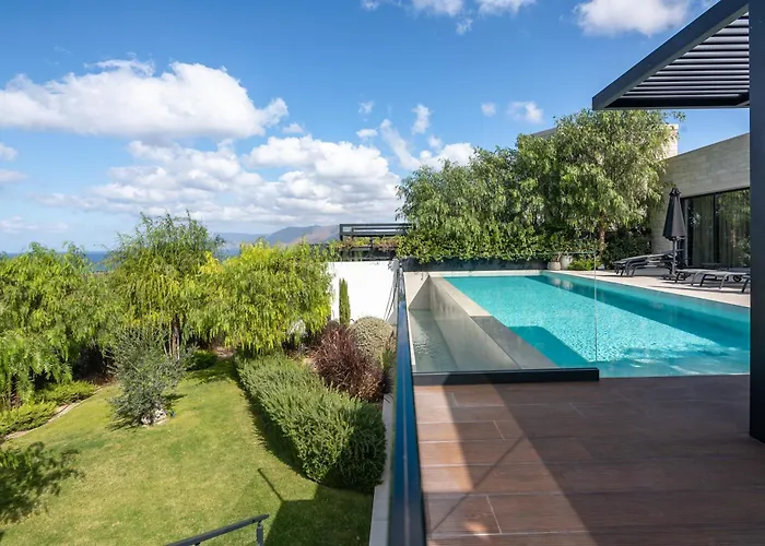 Villas Phos And Kallos